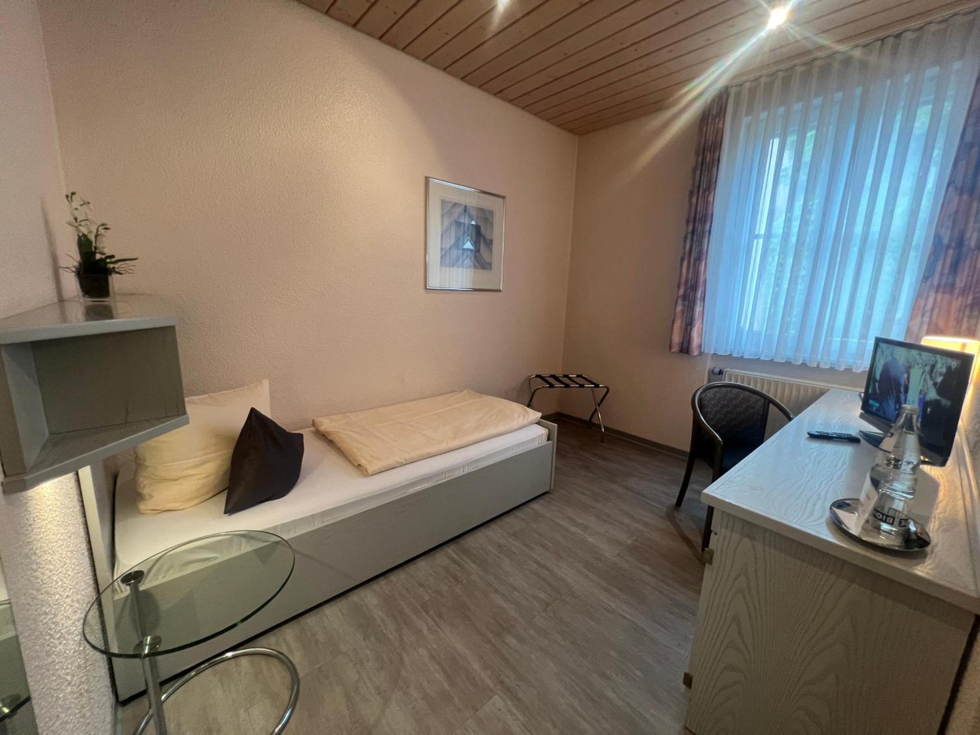 Hotel Cronberger Hof 拉登堡 外观 照片