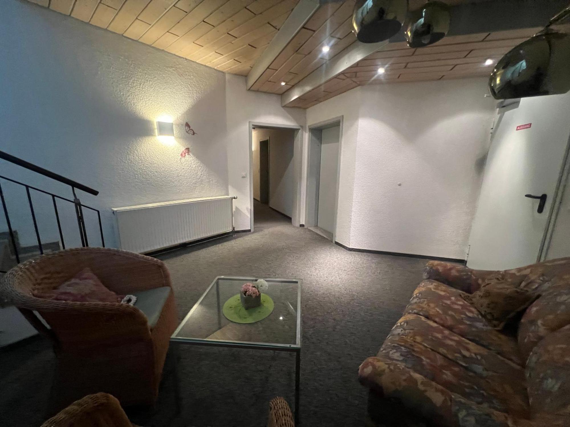 Hotel Cronberger Hof 拉登堡 外观 照片